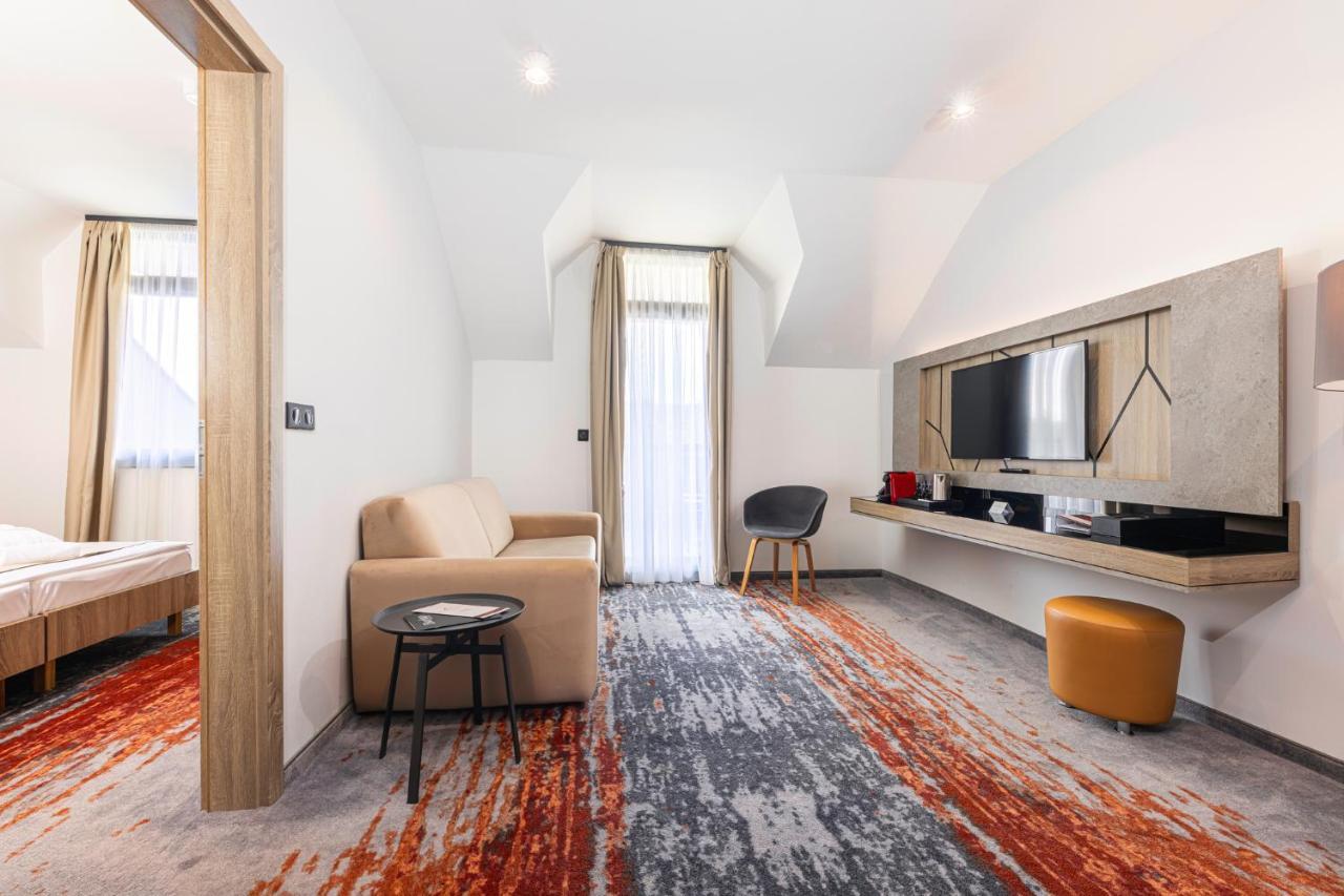 Avar Hotel Matrafured Luaran gambar
