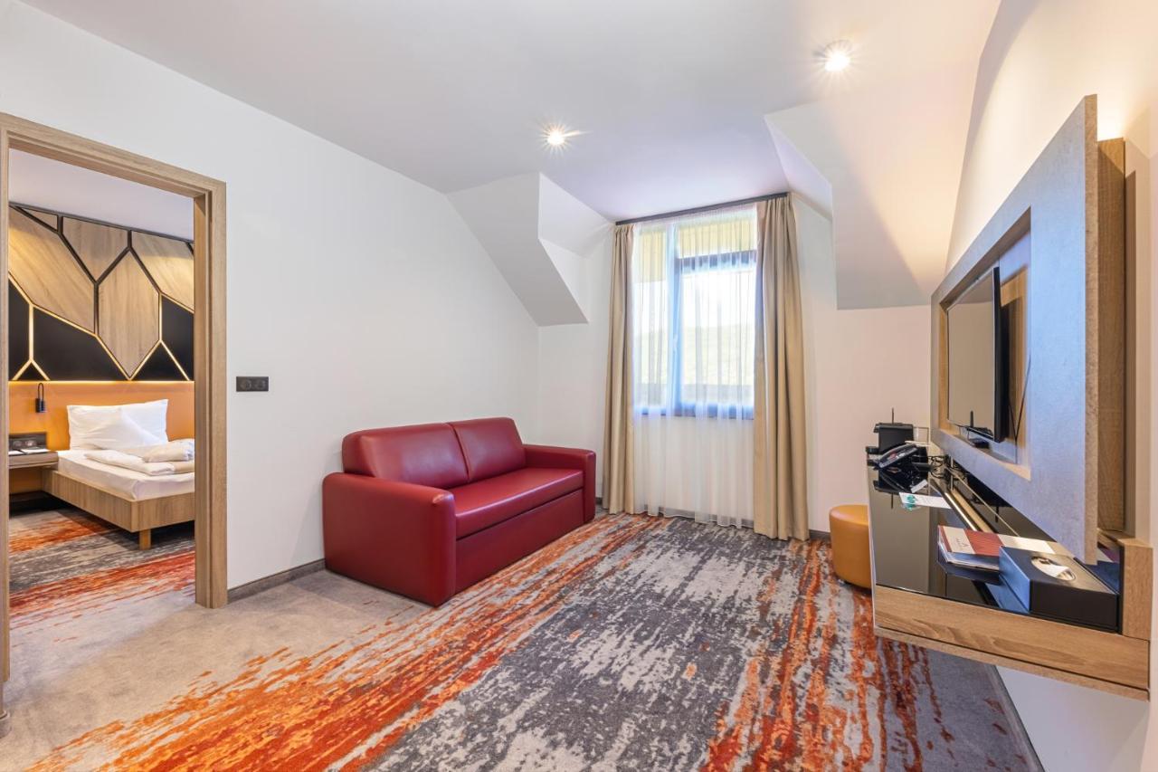 Avar Hotel Matrafured Luaran gambar