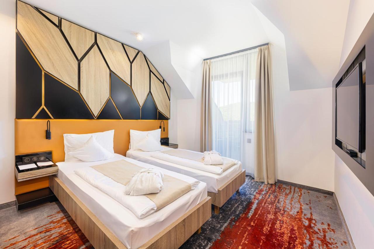 Avar Hotel Matrafured Luaran gambar